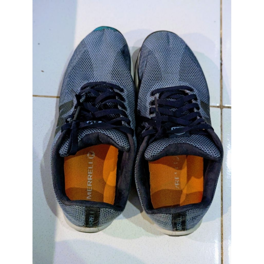 sepatu outdoor hiking trails size 42 - Merrell
