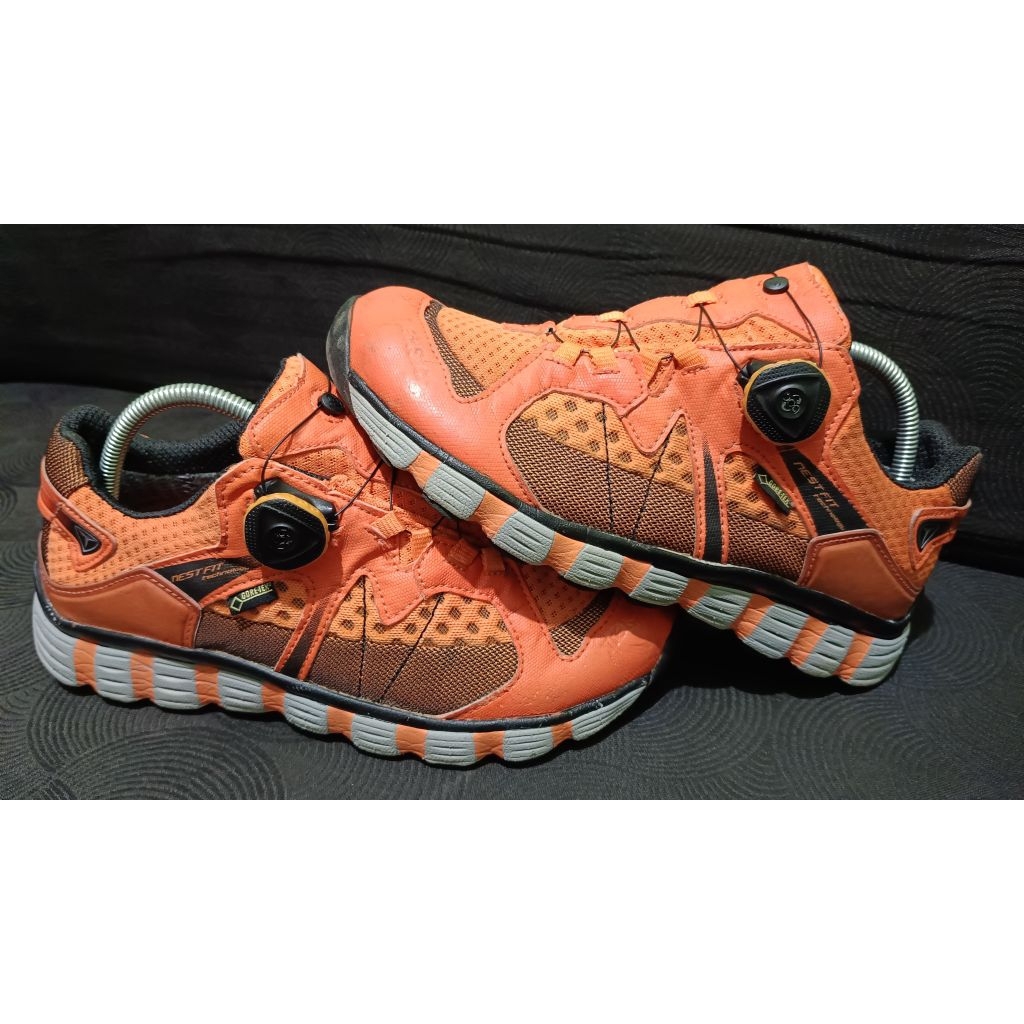 Treksta Cobra GTX140 trail run shoes