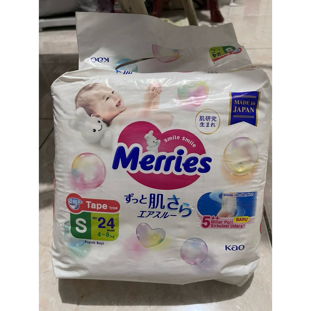 Baru - Popok Merries ukuran S Tape Type