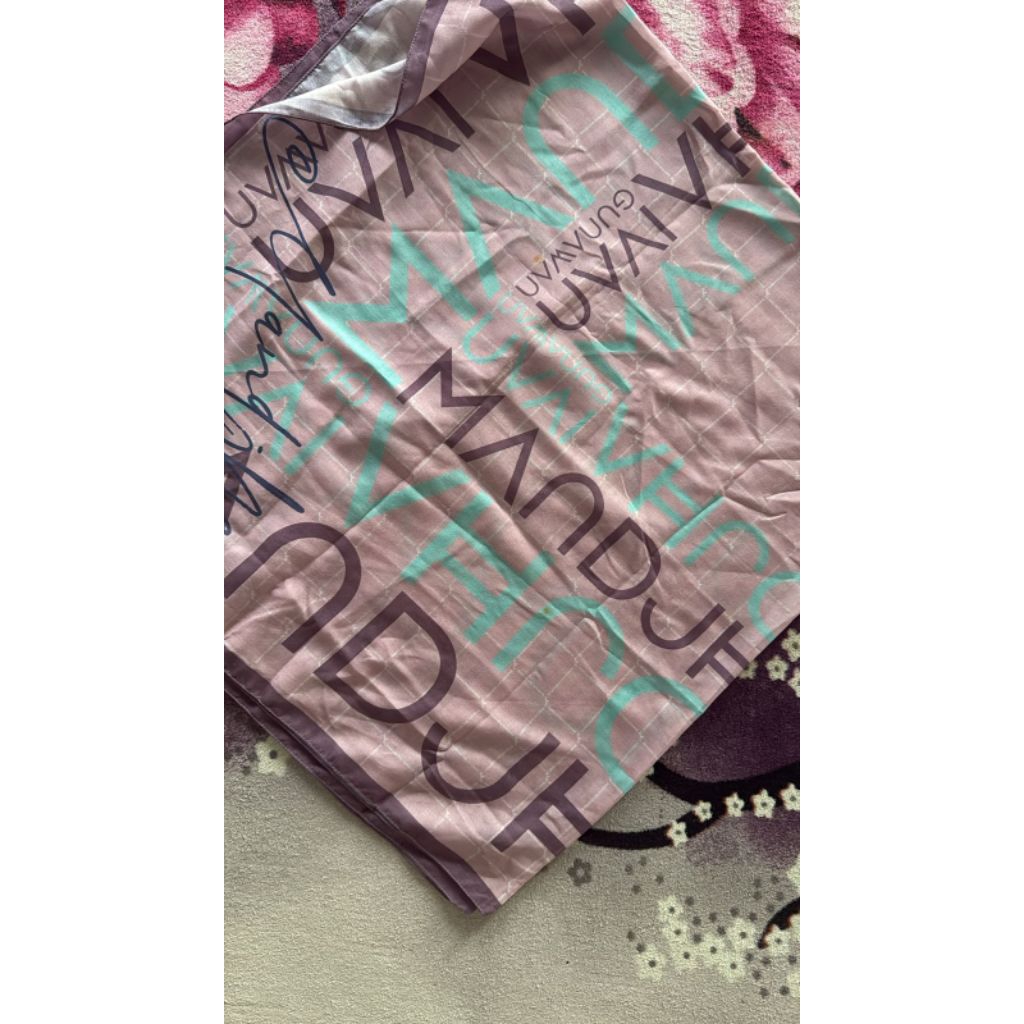 Hijab Ivan Gunawan Mandja - Preloved