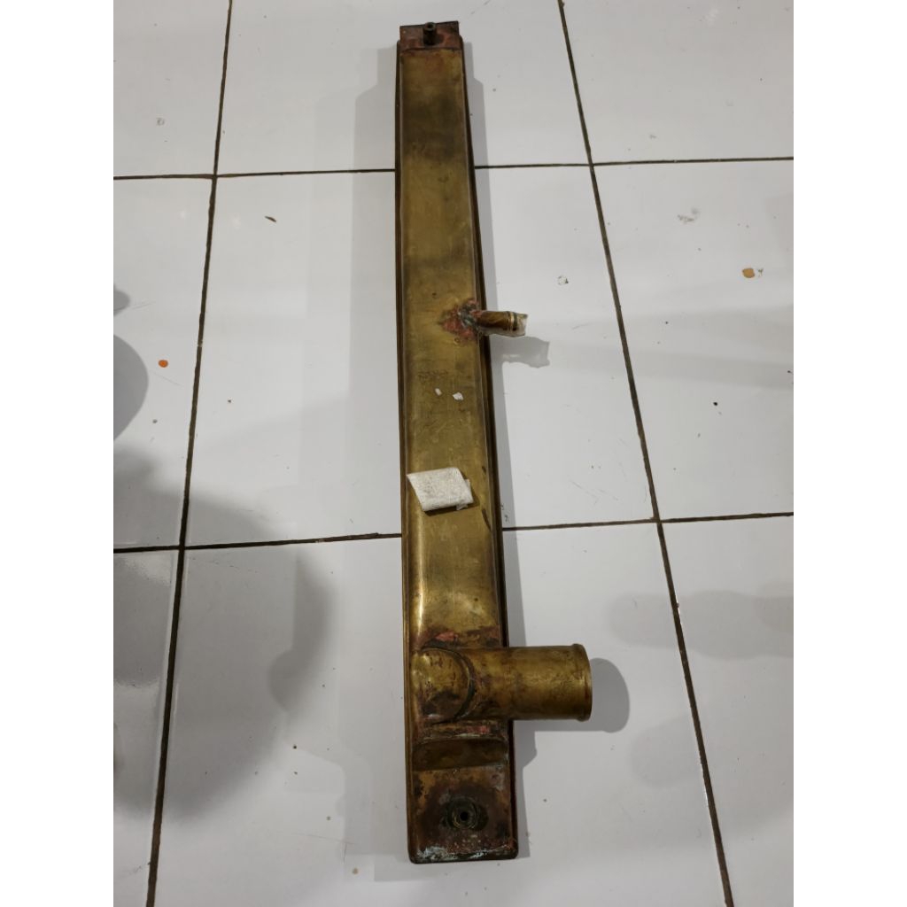 Lower Tank JAXIS HITACHI ZAXIS EXCAVATOR PC 200 Tangki Radiator Kuningan Bawah