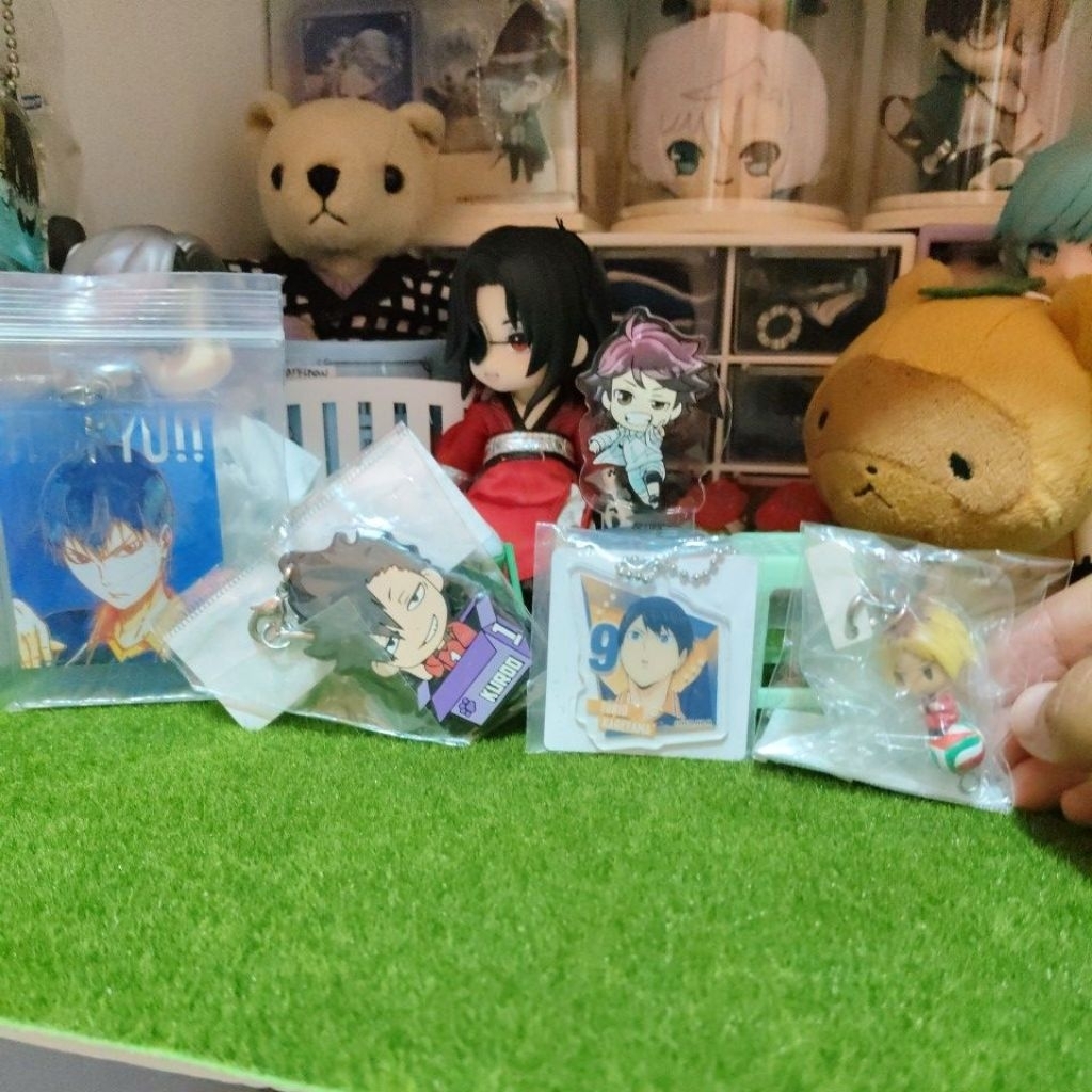 haikyuu keychain kenma oikawa kageyama stande figure official