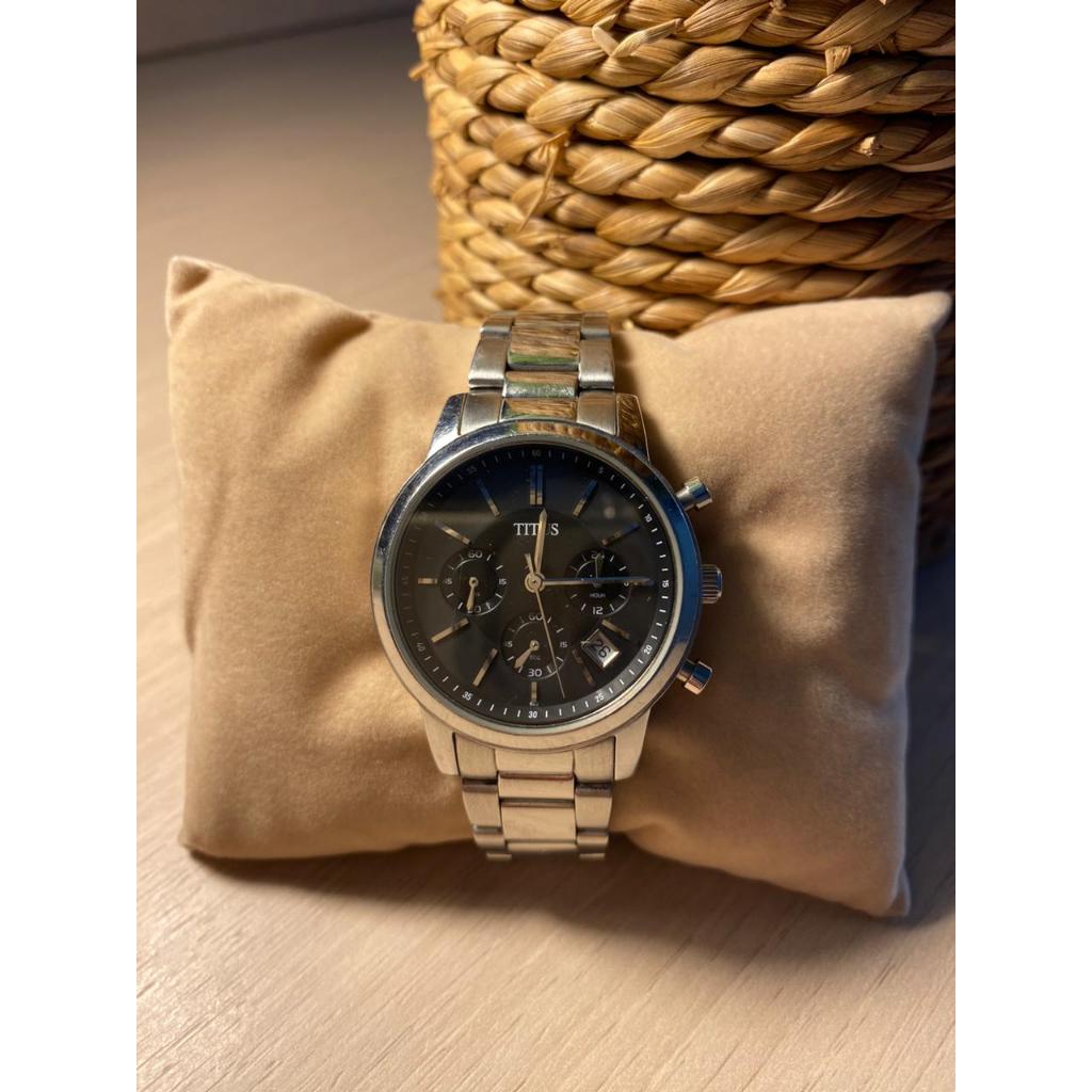 Jam Tangan Titus Stainless Steel Silver Black Dial Tampilan Mewah Elegan