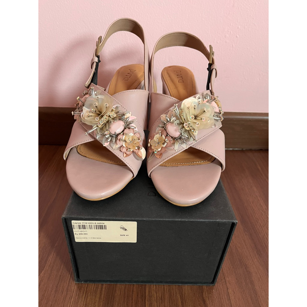 Pvra cavva PRELOVED 7cm heels beige