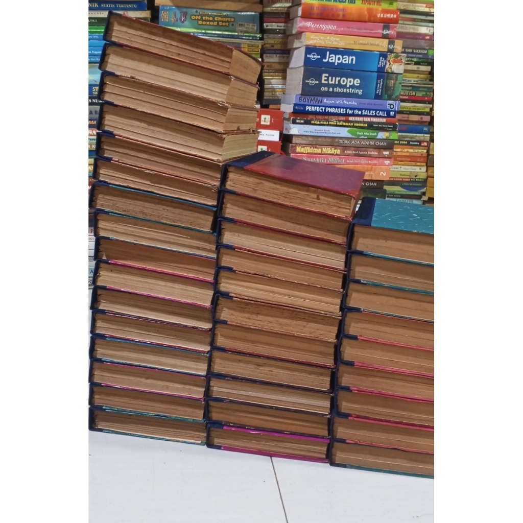 36 bundel majalah inti Sari..djadoel tahun 1965-1975...isi 119 ...