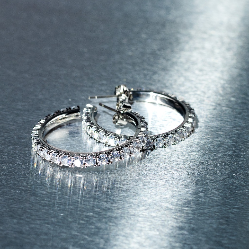 Mispacci - Anting Tennis Chain Hoop