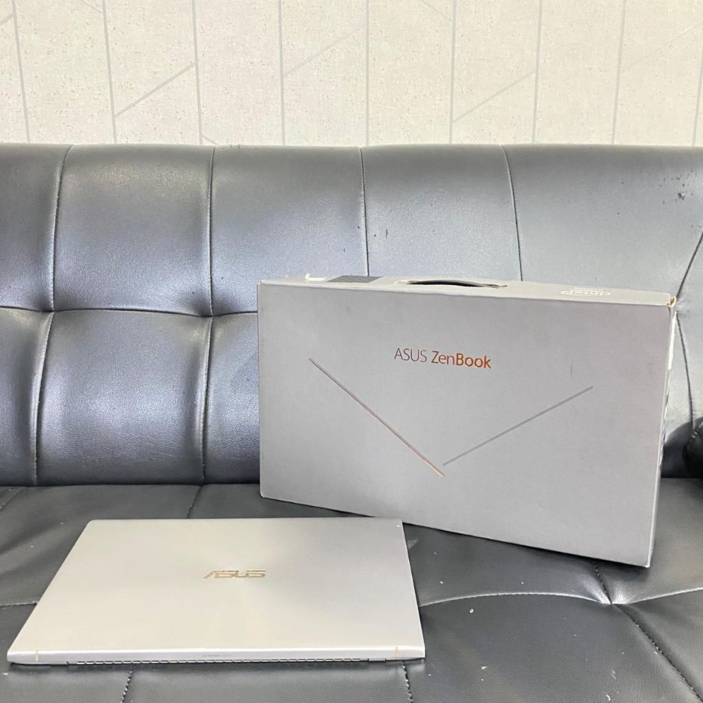 Laptop Like NewASUS ZenBook 13 - UX433FN, Intel Core i7-8565U, Ram 16GB / 512GB SSD, Nvidia MX 150, 