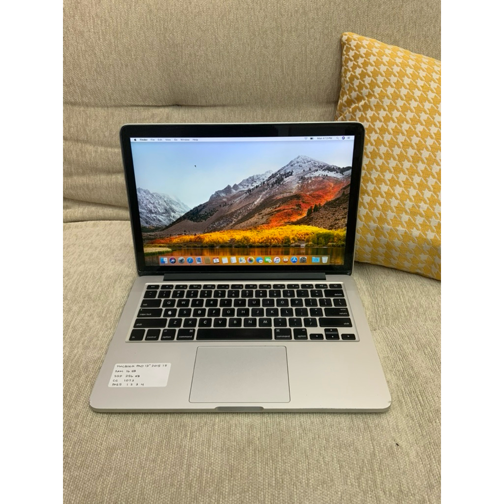 MacBook Pro 2015 i5 13inch 16GB 256GB