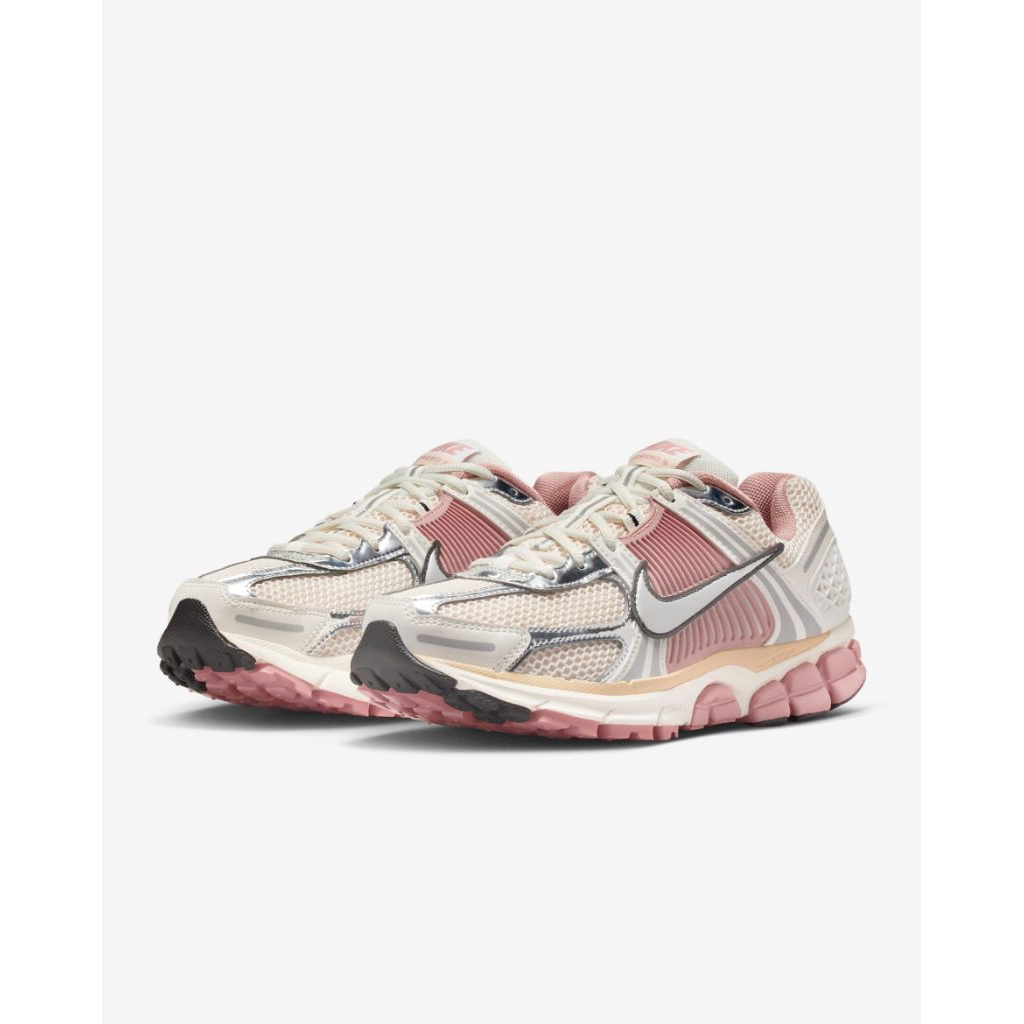 Nike Zoom. Vomero 5 Women