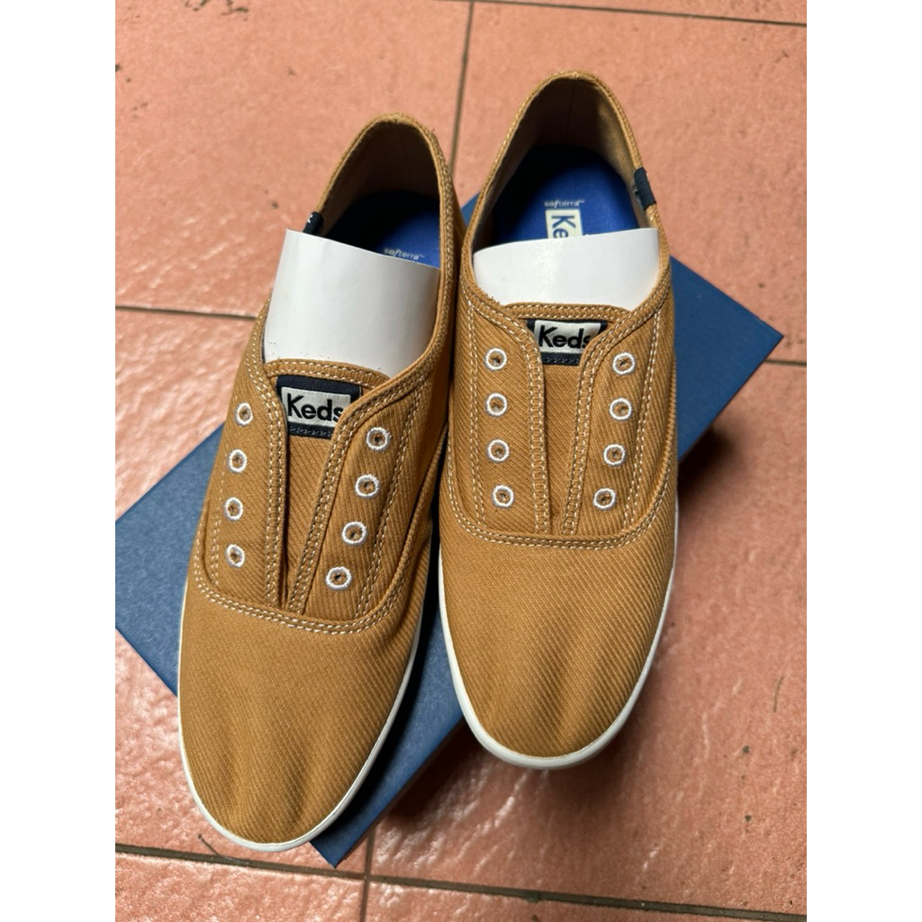KEDS SLIP ON - PRELOVED