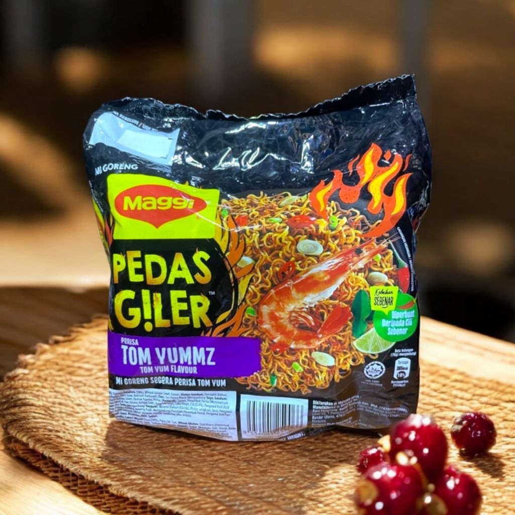 Mie Pedas Giler Tom Yummz Isi 5 Bungkus Buatan Malaysia