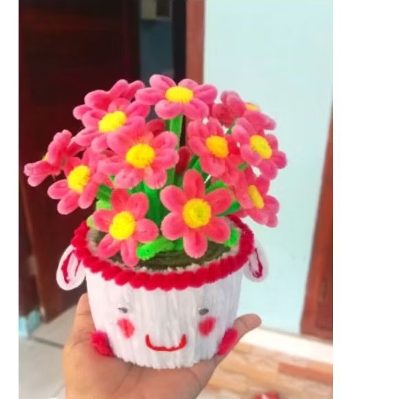 pot mini bunga hias/pot mini karakteristik/bunga hias