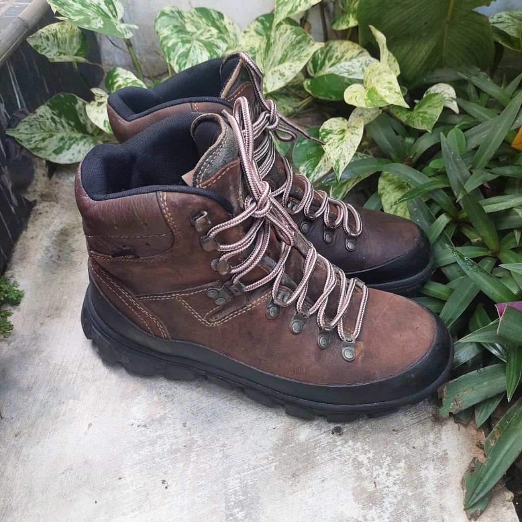 Sepatu hiking second meindl size 41(26cm)