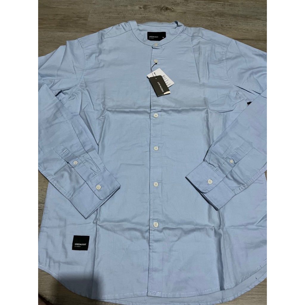 KEMEJA POLOS ARIEL NOAH GRLT SIZE M