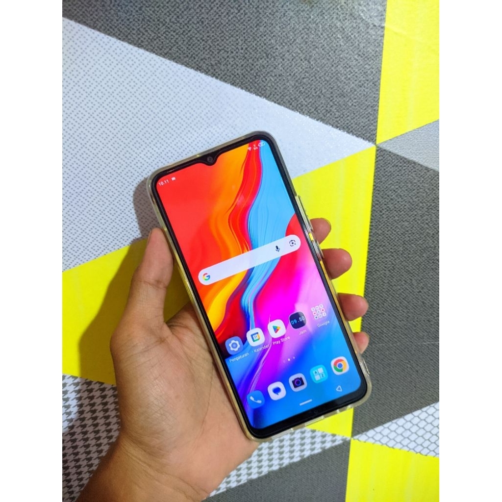 INFINIX HOT 8 RAM 4GB/64GB SECOND RESMI BERGARANSI DAN BEBAS RETUR YA