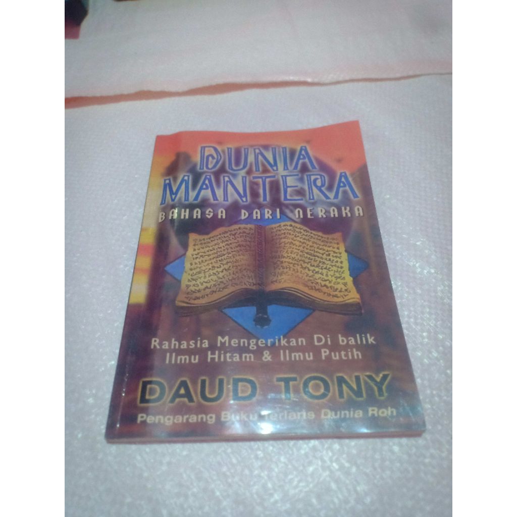 dunia mantra bahasa dari neraka