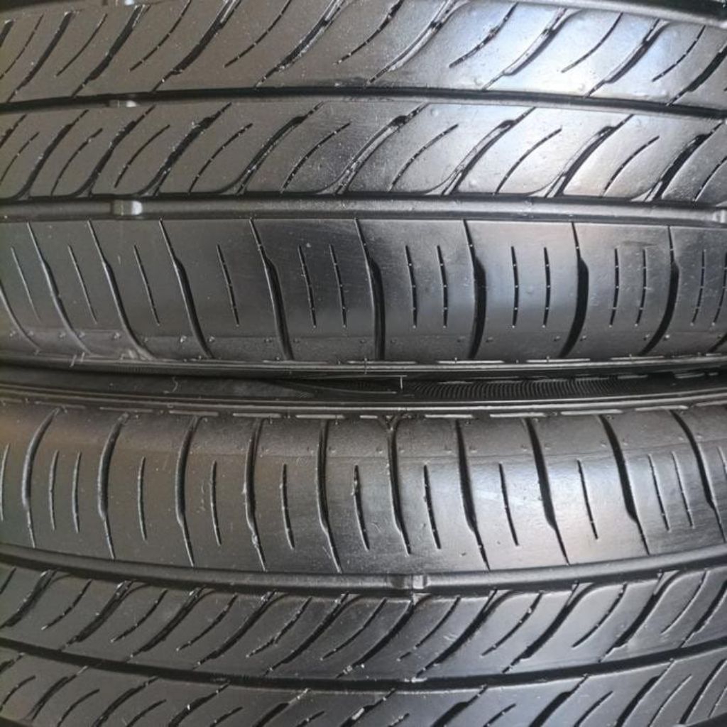 Ban mobil bekas ukuran 175/65 R14
