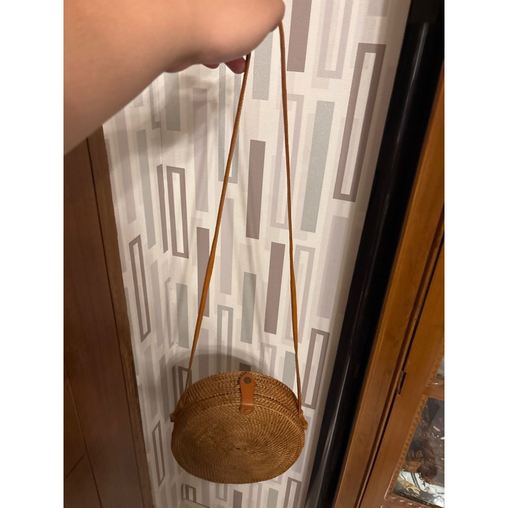 tas selempang bali bulat