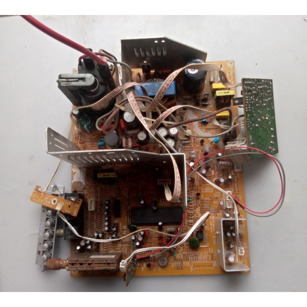 mesin tv cina 21inch slim,komponen lengkap,cabutan blm test/gambling