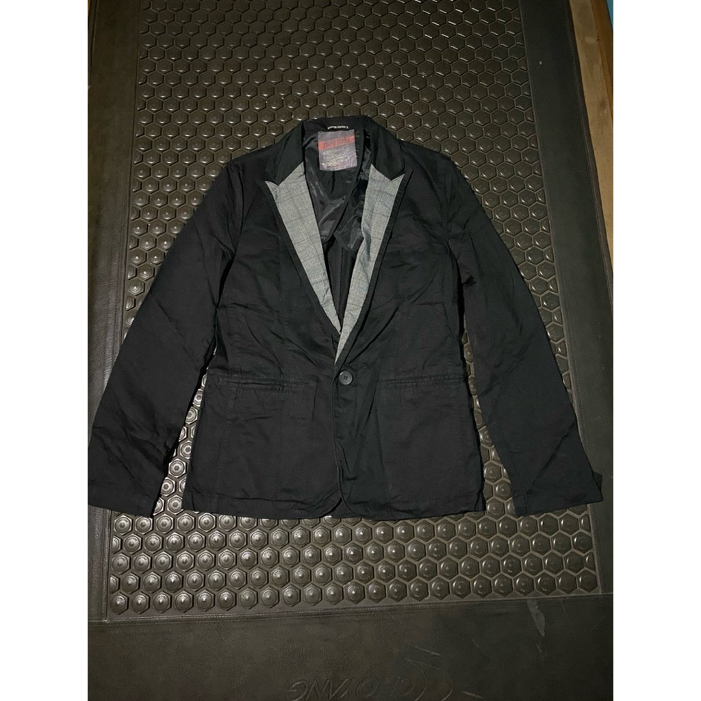 TUXEDO BLAZER CASUAL KERAH UNIK HITAM PEKAT STUPID CHARS MEWAH BRANDED