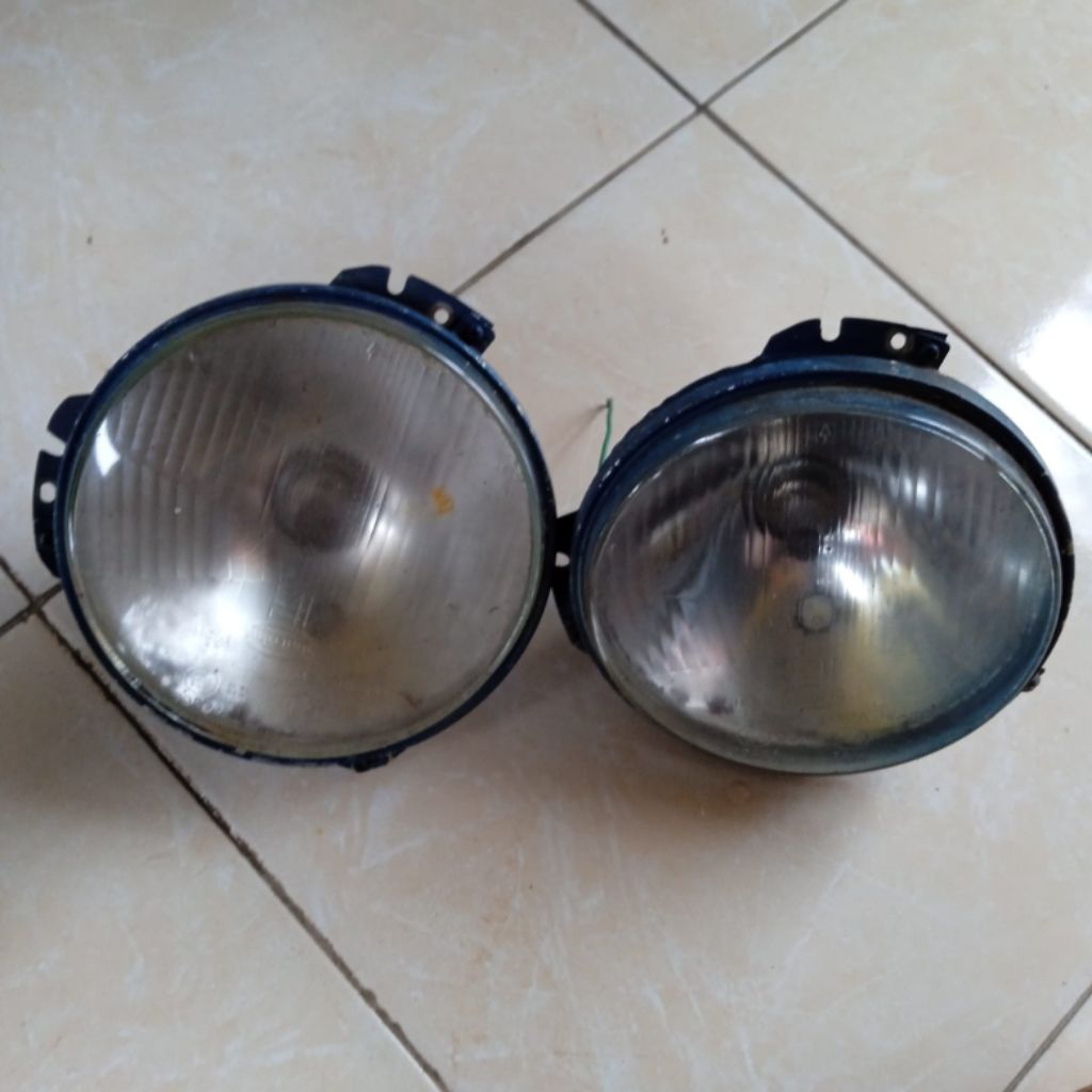 lampu depan mobil carry bagong/hijet1000