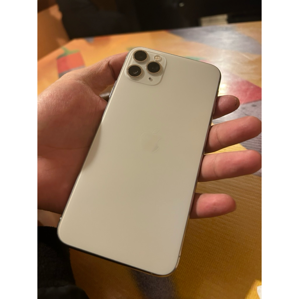 Iphone 11 promax White Second like new
