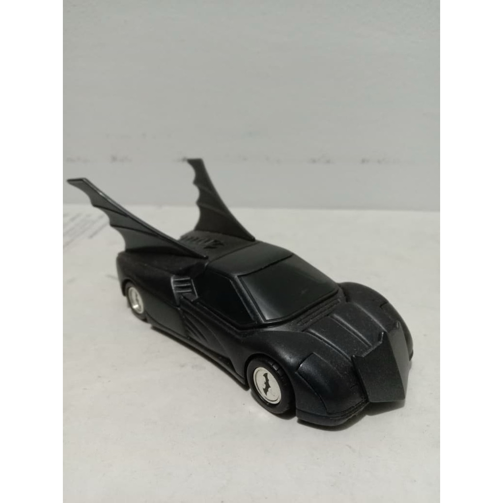 CORGI CLASSICS BATMAN BATMOBILE 2000 BMBV2 DC COMICS BLACK 1:43