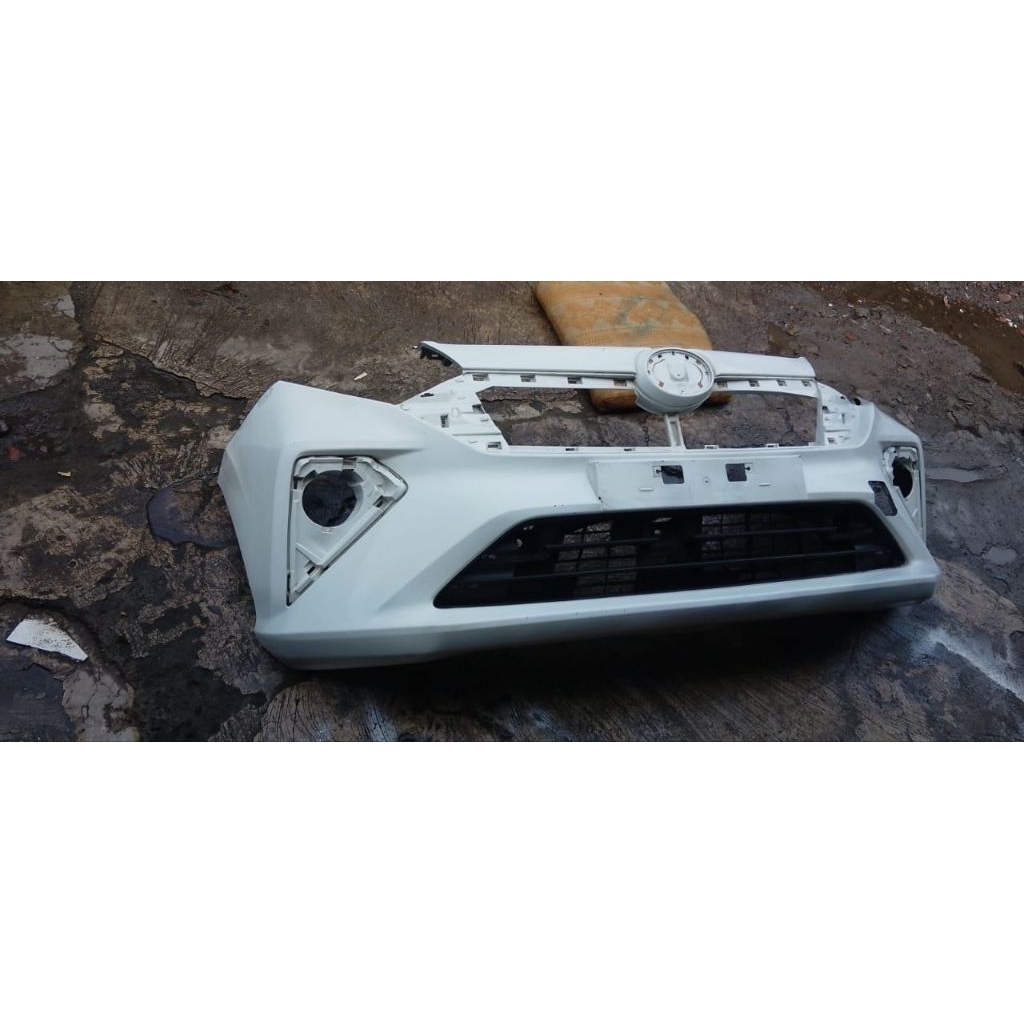 bemper depan Sigra shecond original 2019-2023