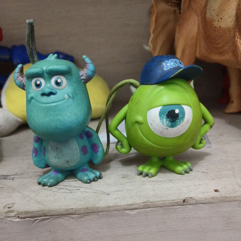 Action Figure Monster Inc Sully dan Mike