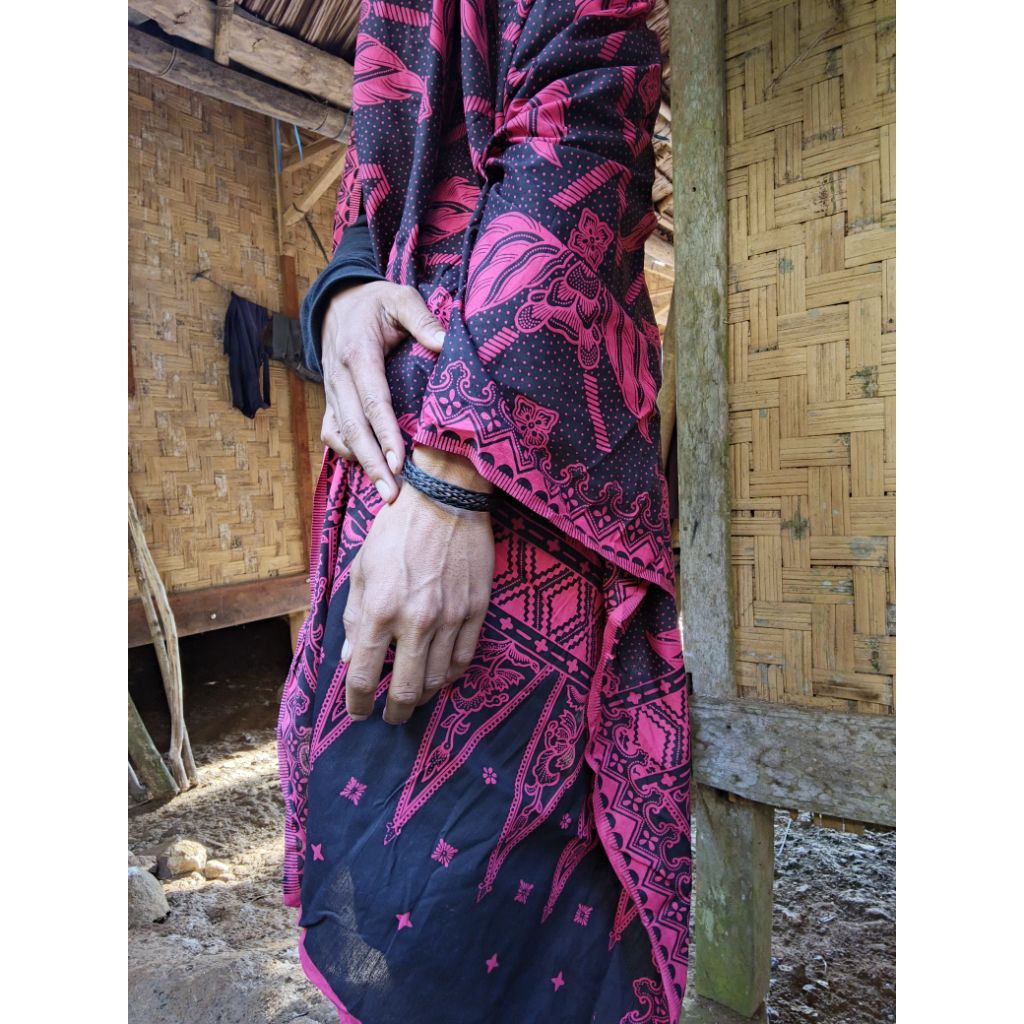 kain batik Baduy warna pink ungu