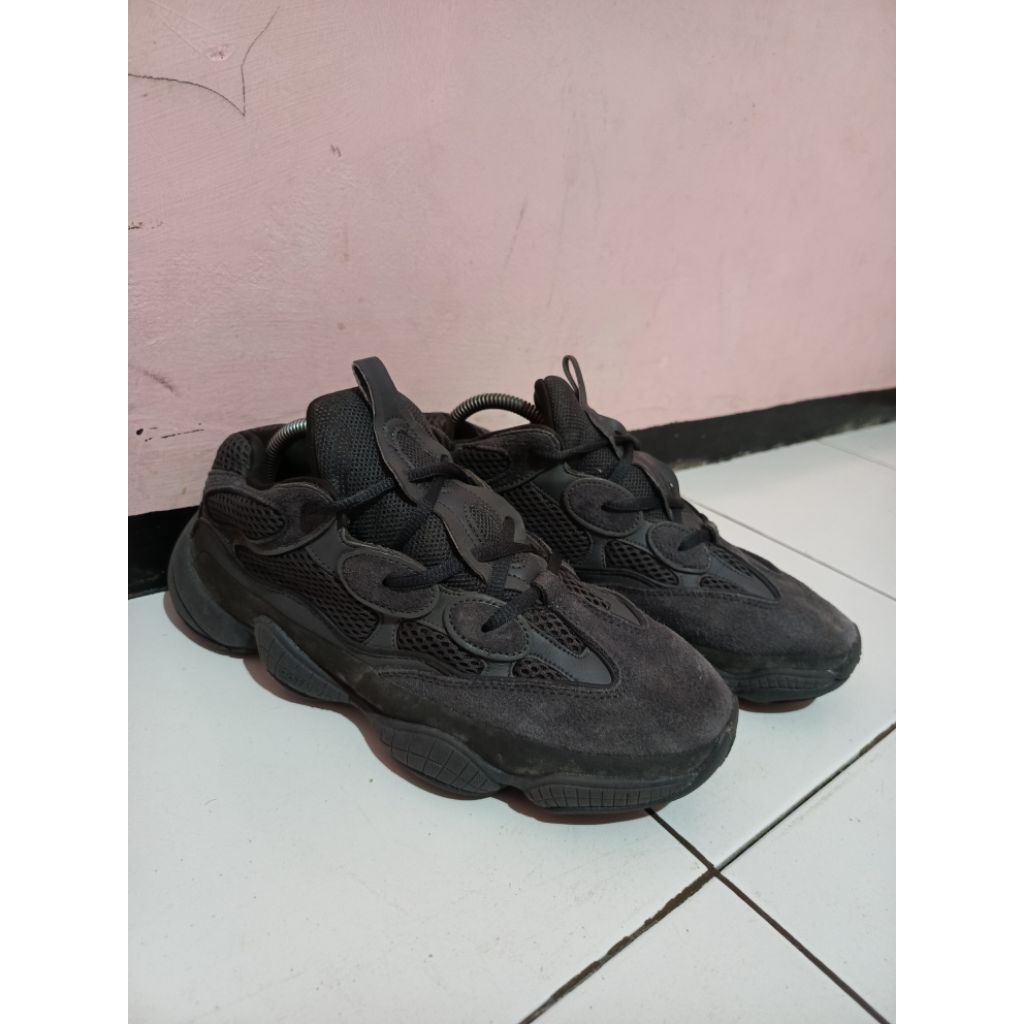 Sepatu Sneakers 4dd4s Yeezy 500 utility black size - 42
