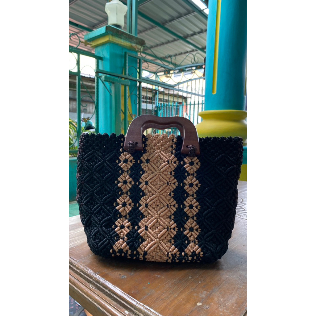 Tas Kur