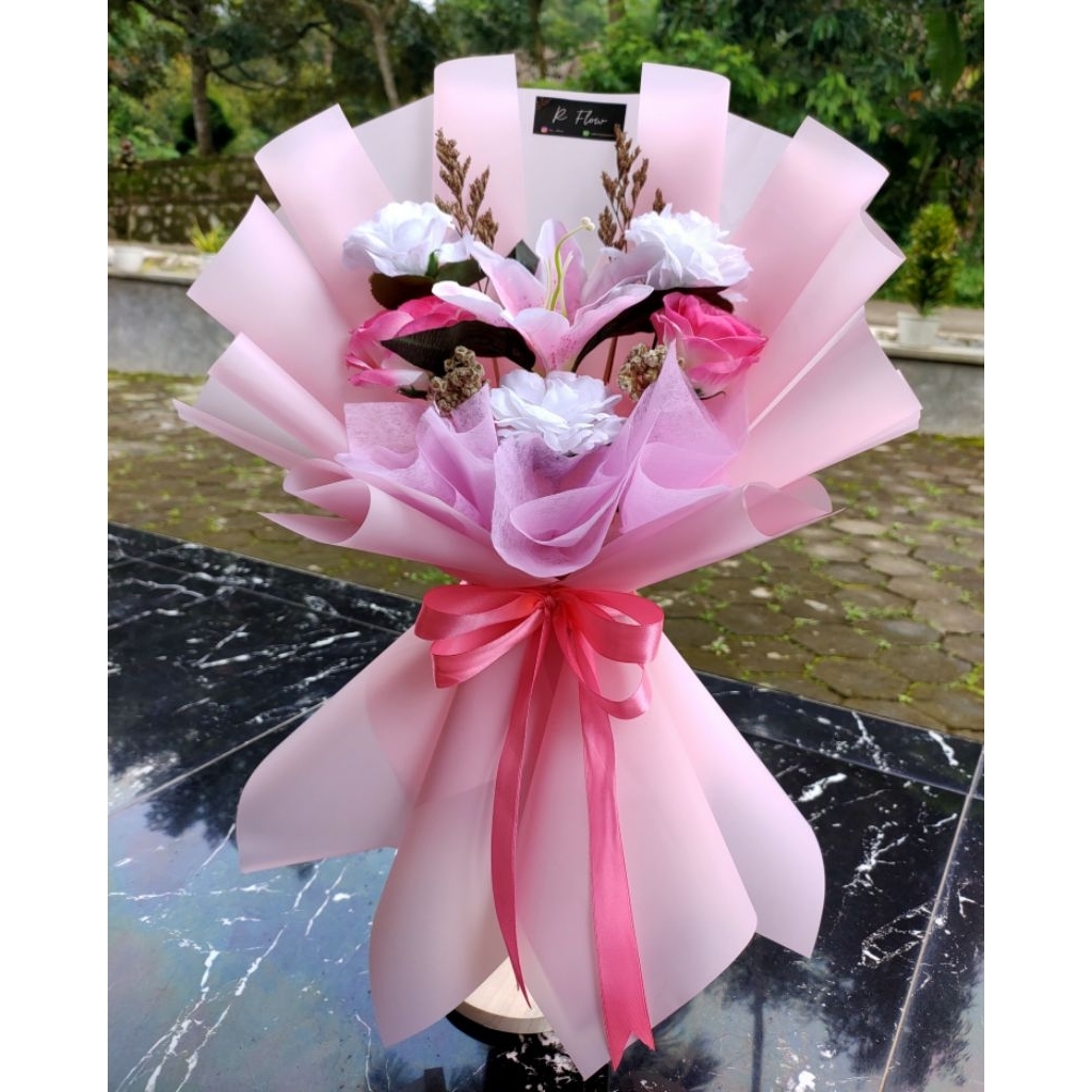 buket bunga lily/ buket bunga artificial/ buket bunga
