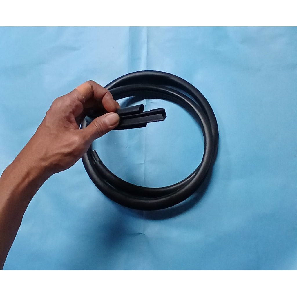 karet peredam karet balon pintu depan atau tengah pemakain avanza xenia mobil universal  original