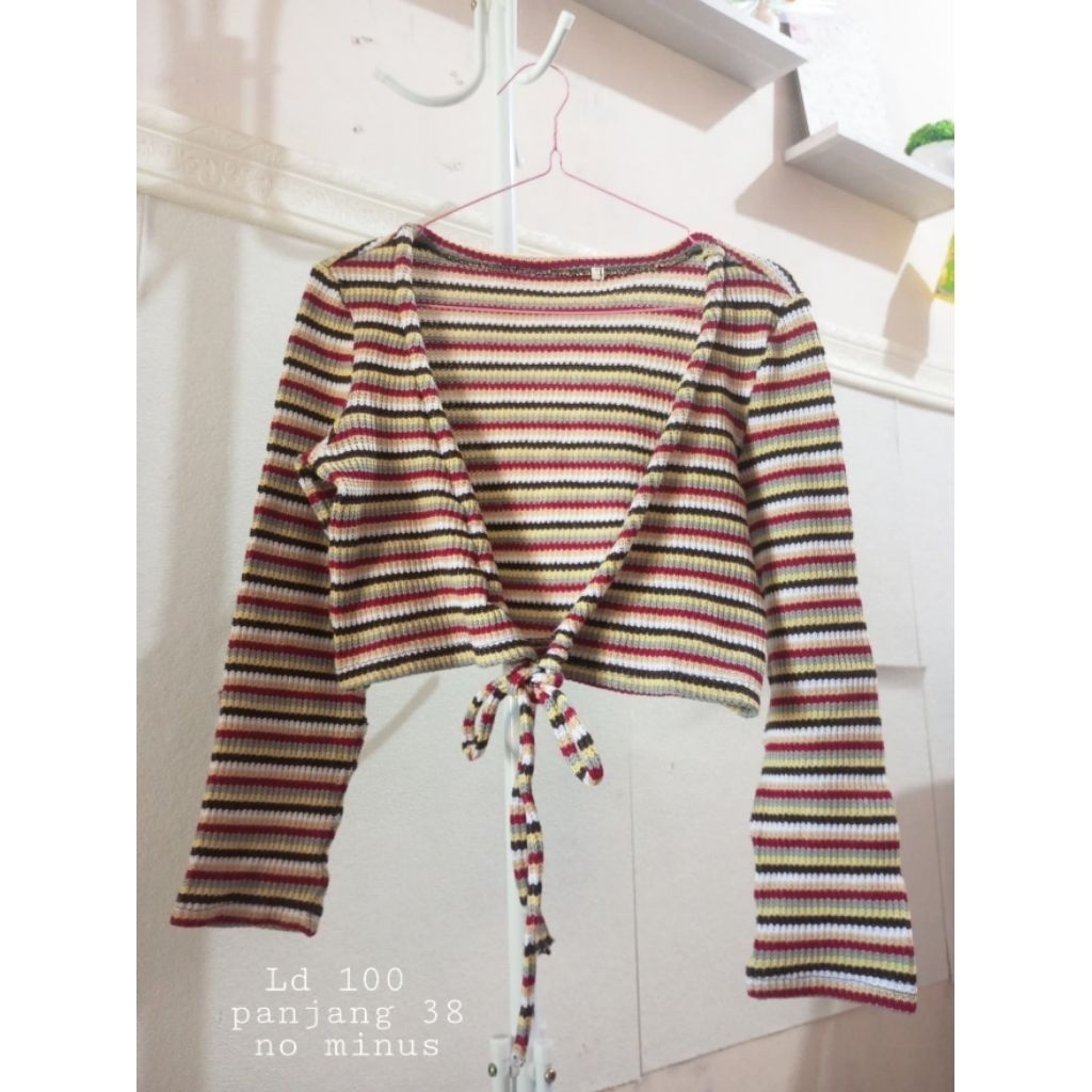 Preloved cardigan crop rajut