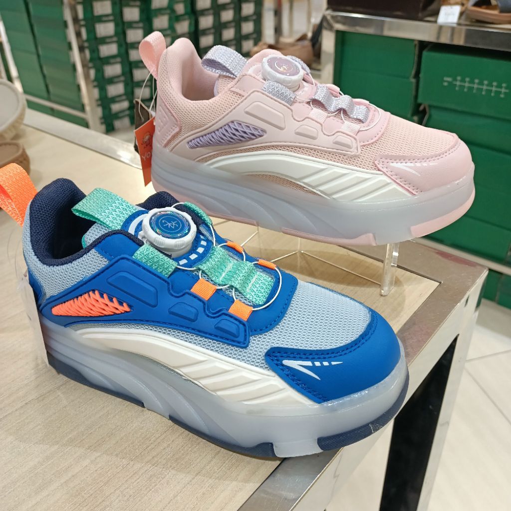 sepatu roda anak Led YONGKIDZ original (33-38)