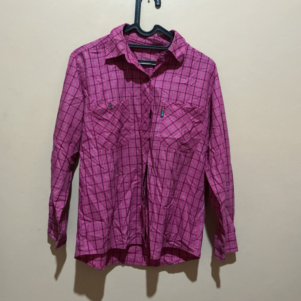 Kemeja Fuschia