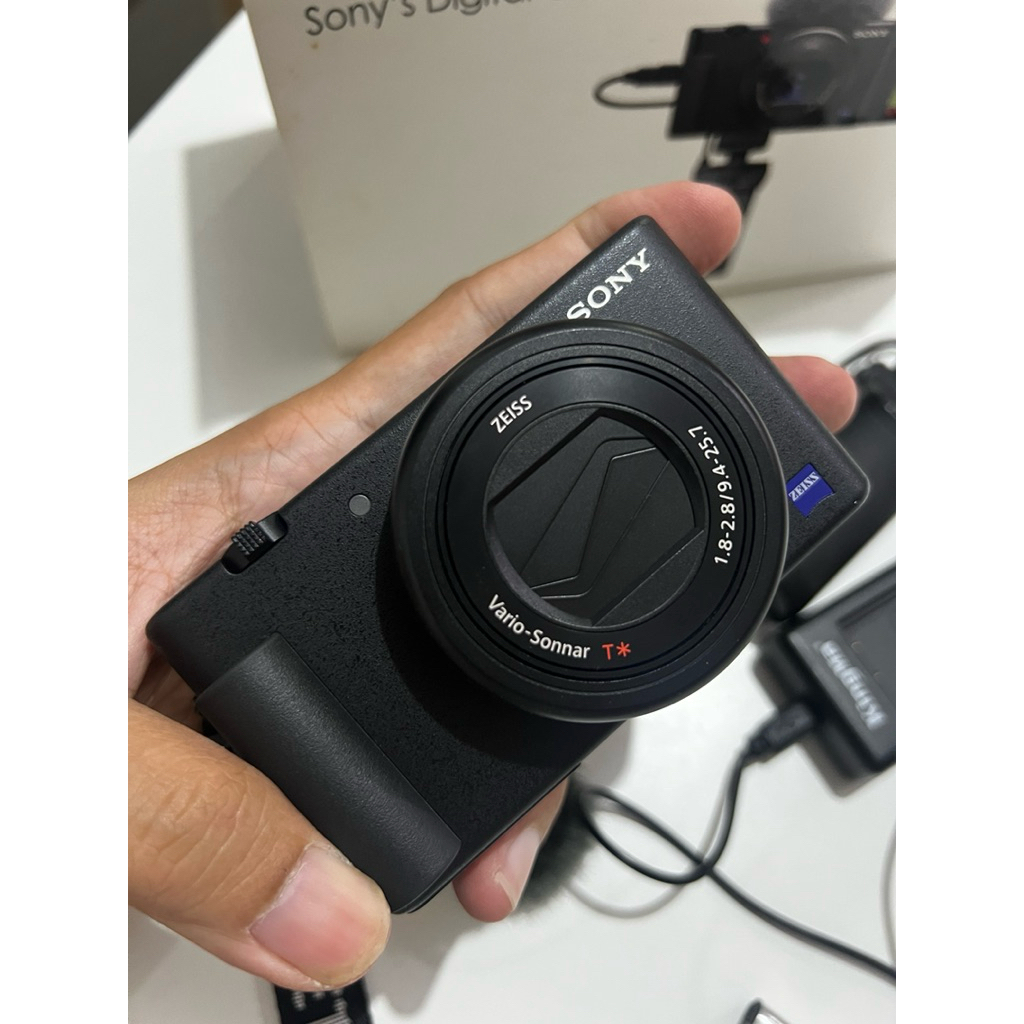 Kamera Sony ZV1 (mark 1) second bonus baterai dll