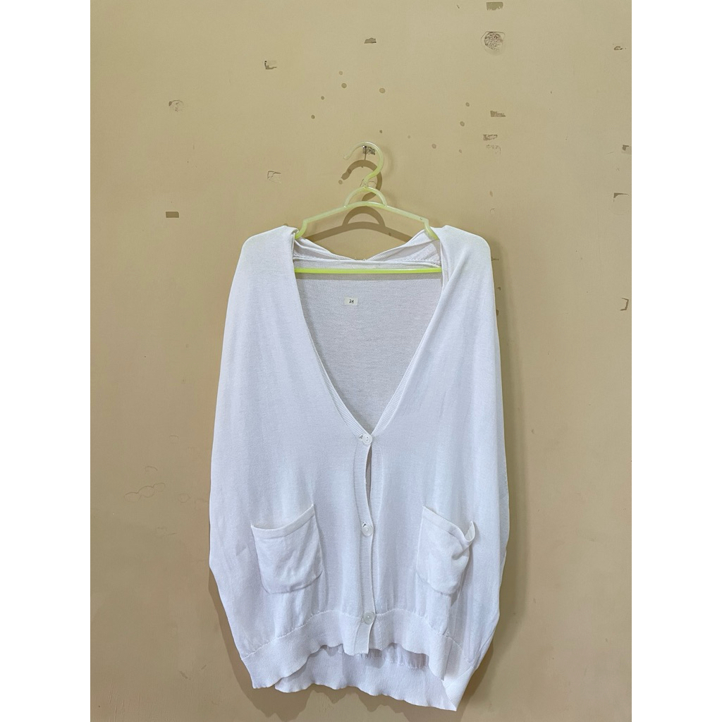 vest rajut warna putih