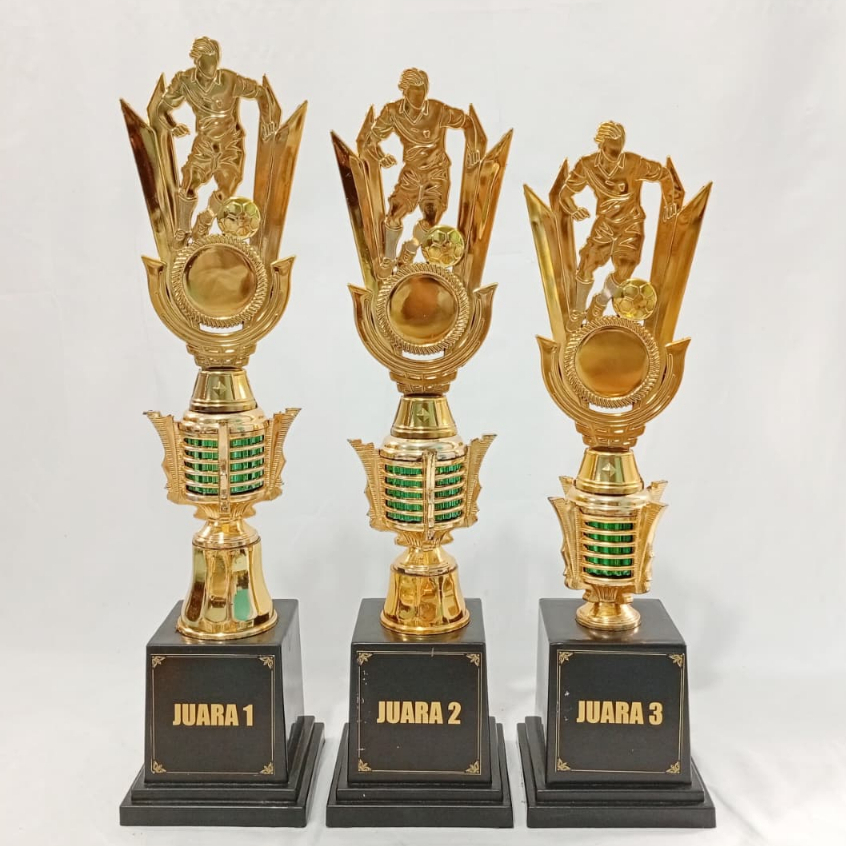 Piala Pagoda 045 Satu Set Isi 3 Sepak bola