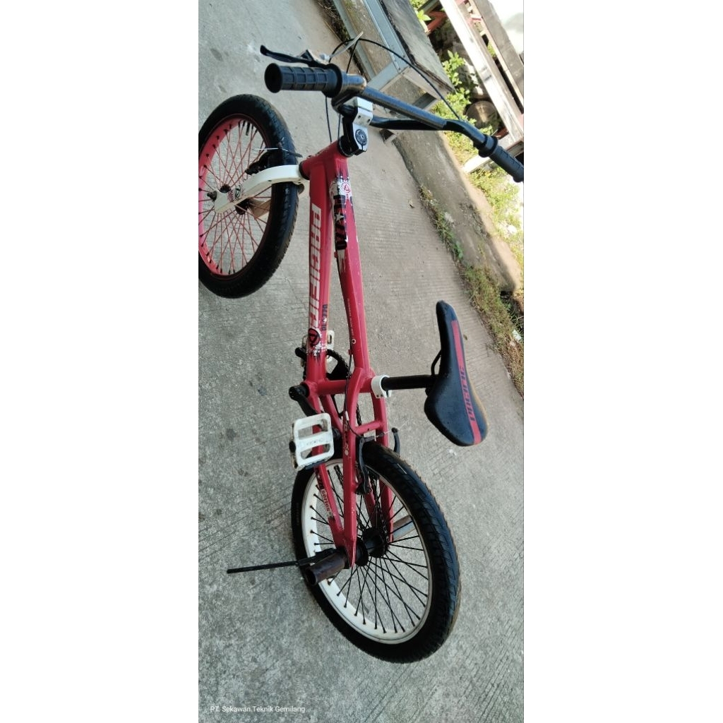 BMX Pacific Plazzo Ukuran 20 Bahan Alumunium (Alloy)