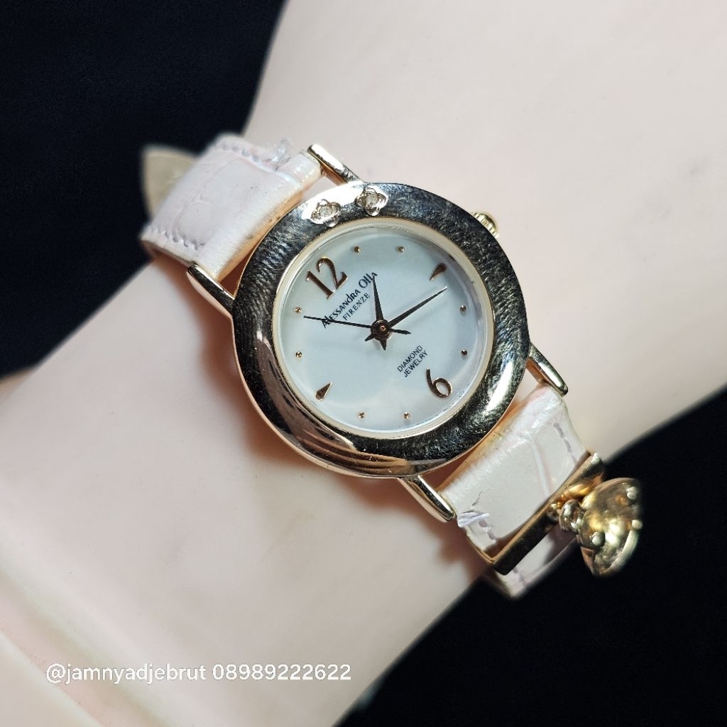Jam Alessandra Olla AO-630-2 Gold MOP Dial Ladies Bekas