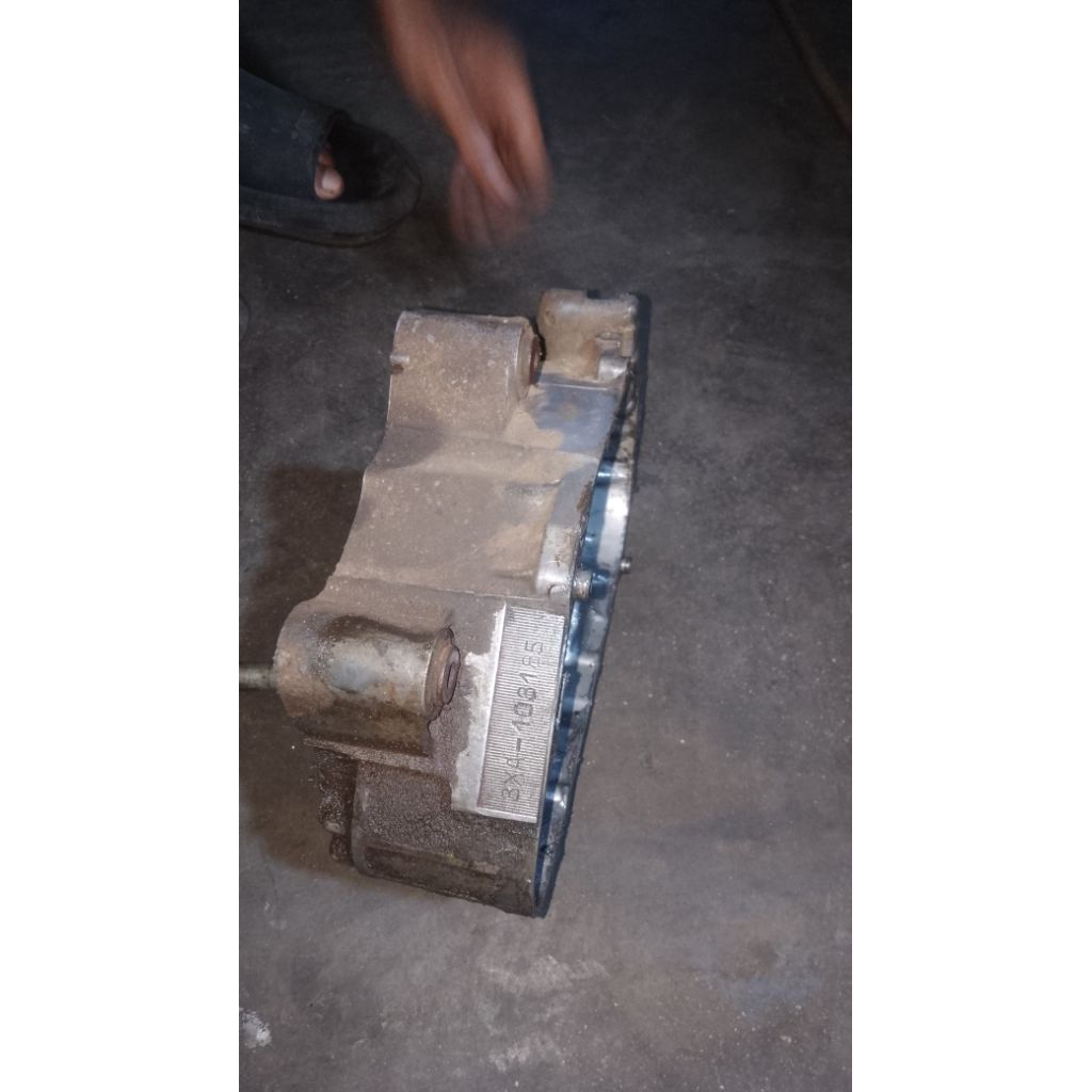 krengkes fizr sebelah kanan