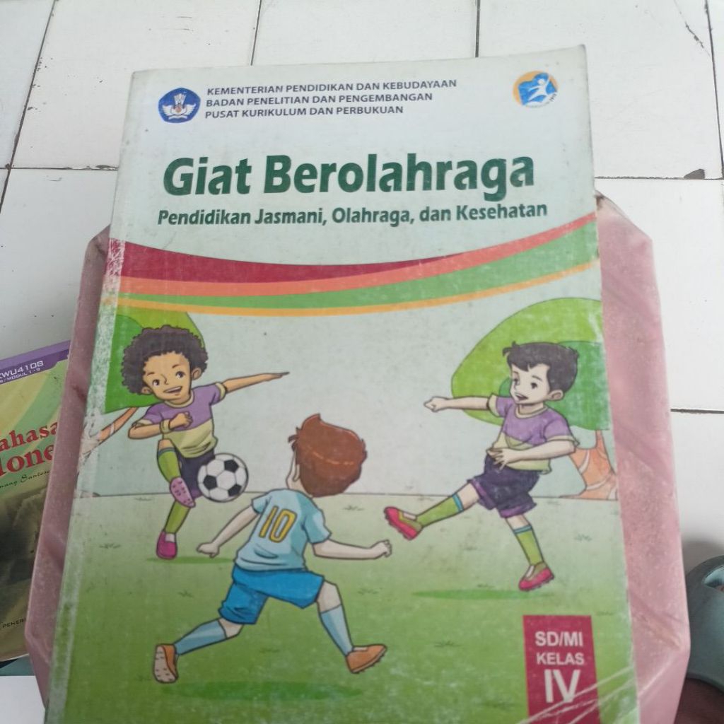 Buku Giat Olahraga kelas 4 SD