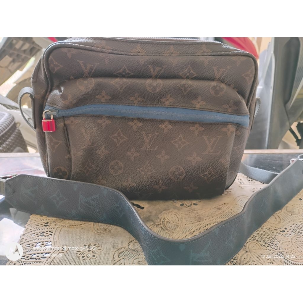 Tas LOUIS VUITTON monogram