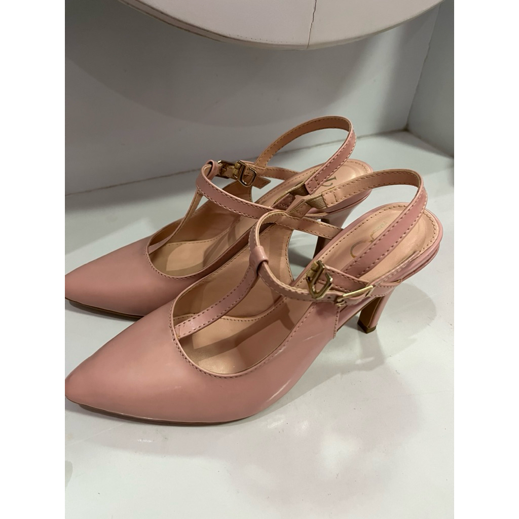 Yongki Komaladi Heels Wanita