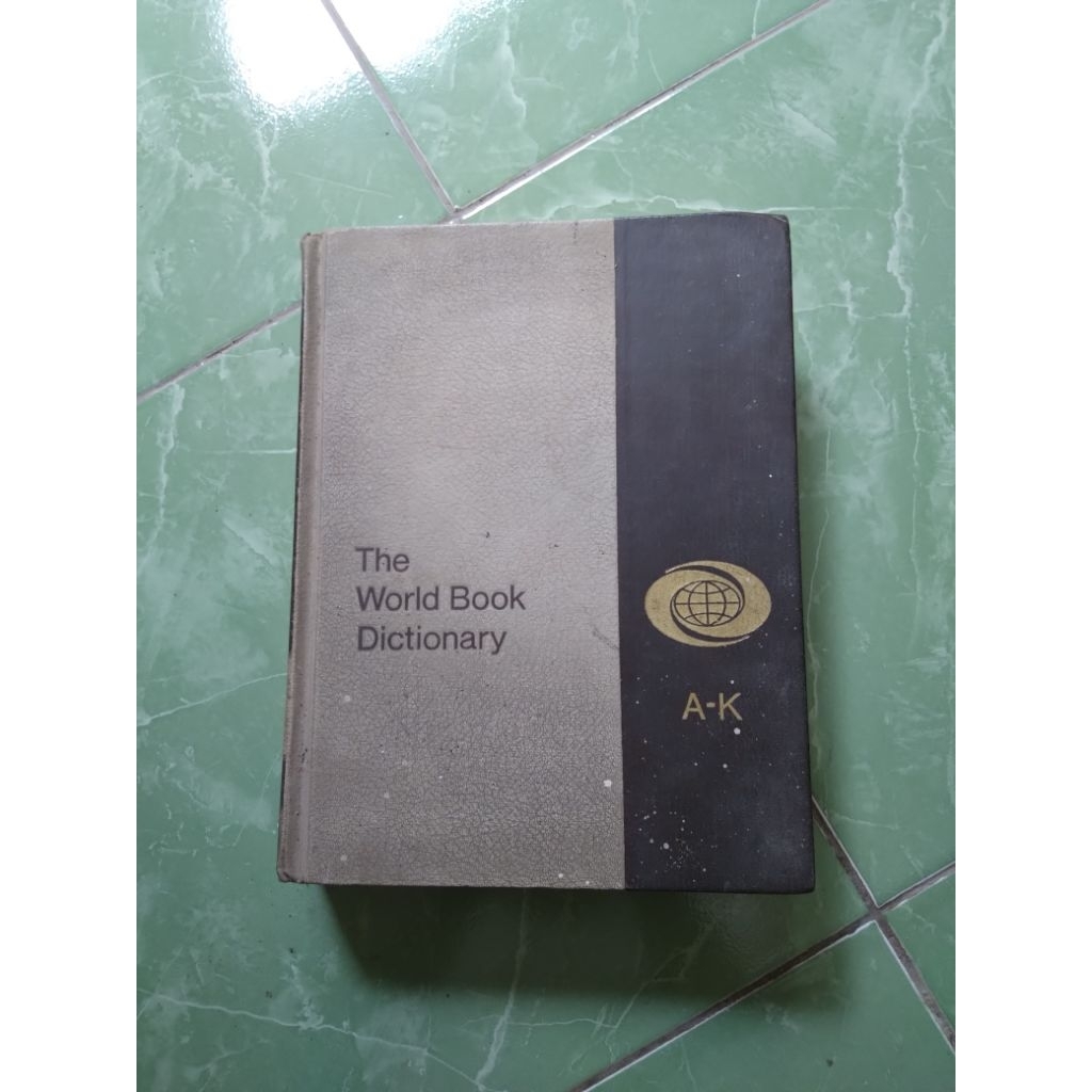 Buku The World Book Dictionary vol 1 A K