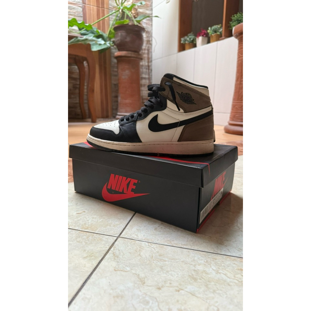 Nike Air Jordan 1 High OG Dark Mocha