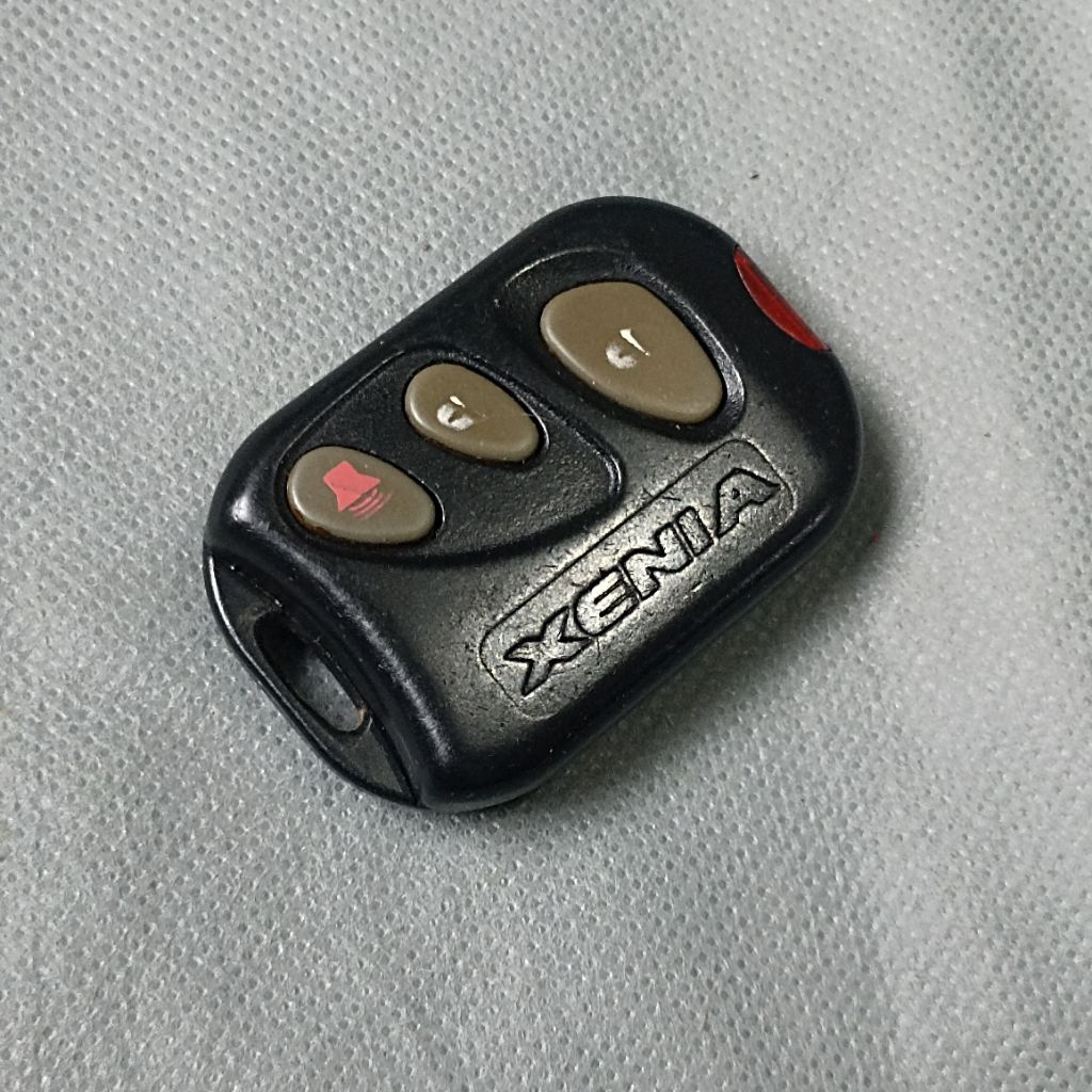 Remot Mobil Daihatsu XENIA Second Original