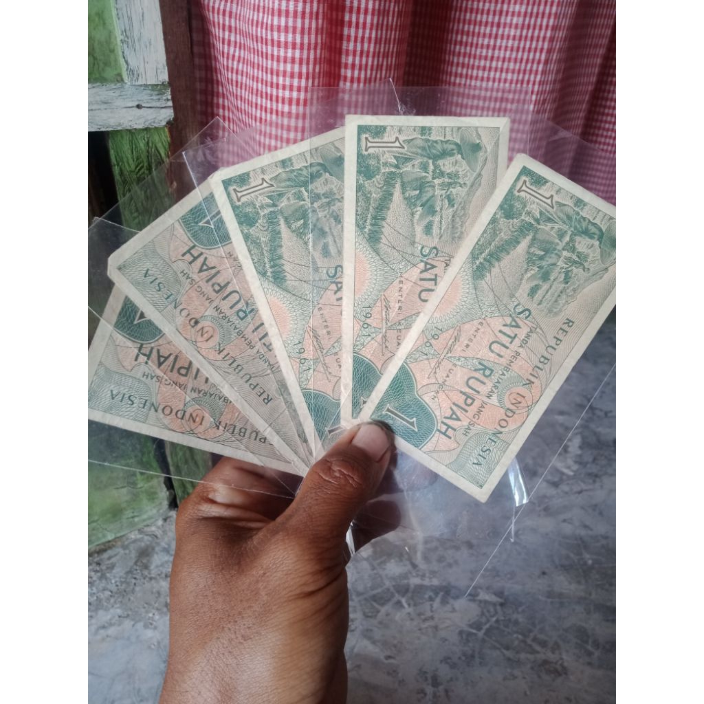 Uang kertas kuno langka asli Indonesia 1 rupiah tahun 1961, semuanya 5 lembar hanya 60 ribu saja